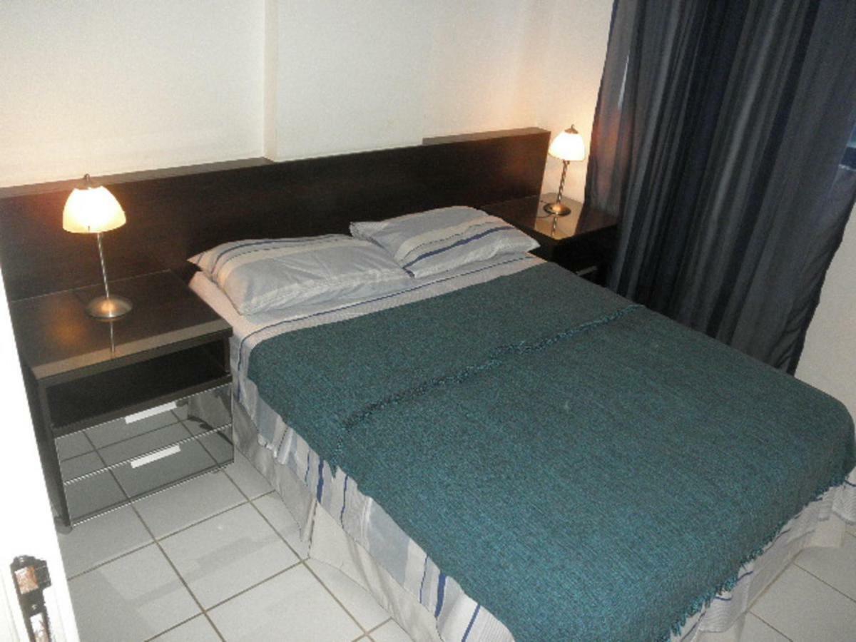 Na Beira Mar De Pajucara- Edif Neo- Apartamento Quarto E Sala- Tem Varanda - Vista Lateral Do Mar- Rua Julio Plech Filho 60 Esquina Com Avenida Doutor Antonio Gouveia - Consumo Eletrico E Pago No Ckeck-Out 1Kwh E 1,35 Reias Maceió Exterior foto