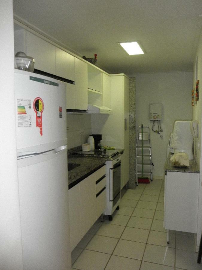 Na Beira Mar De Pajucara- Edif Neo- Apartamento Quarto E Sala- Tem Varanda - Vista Lateral Do Mar- Rua Julio Plech Filho 60 Esquina Com Avenida Doutor Antonio Gouveia - Consumo Eletrico E Pago No Ckeck-Out 1Kwh E 1,35 Reias Maceió Exterior foto
